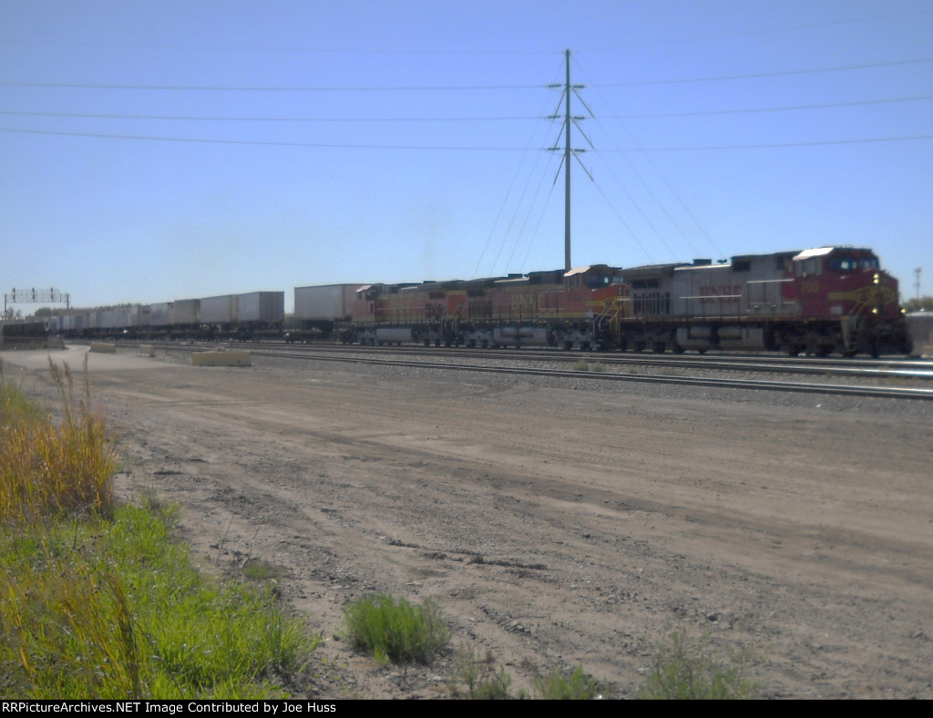 BNSF 700 West